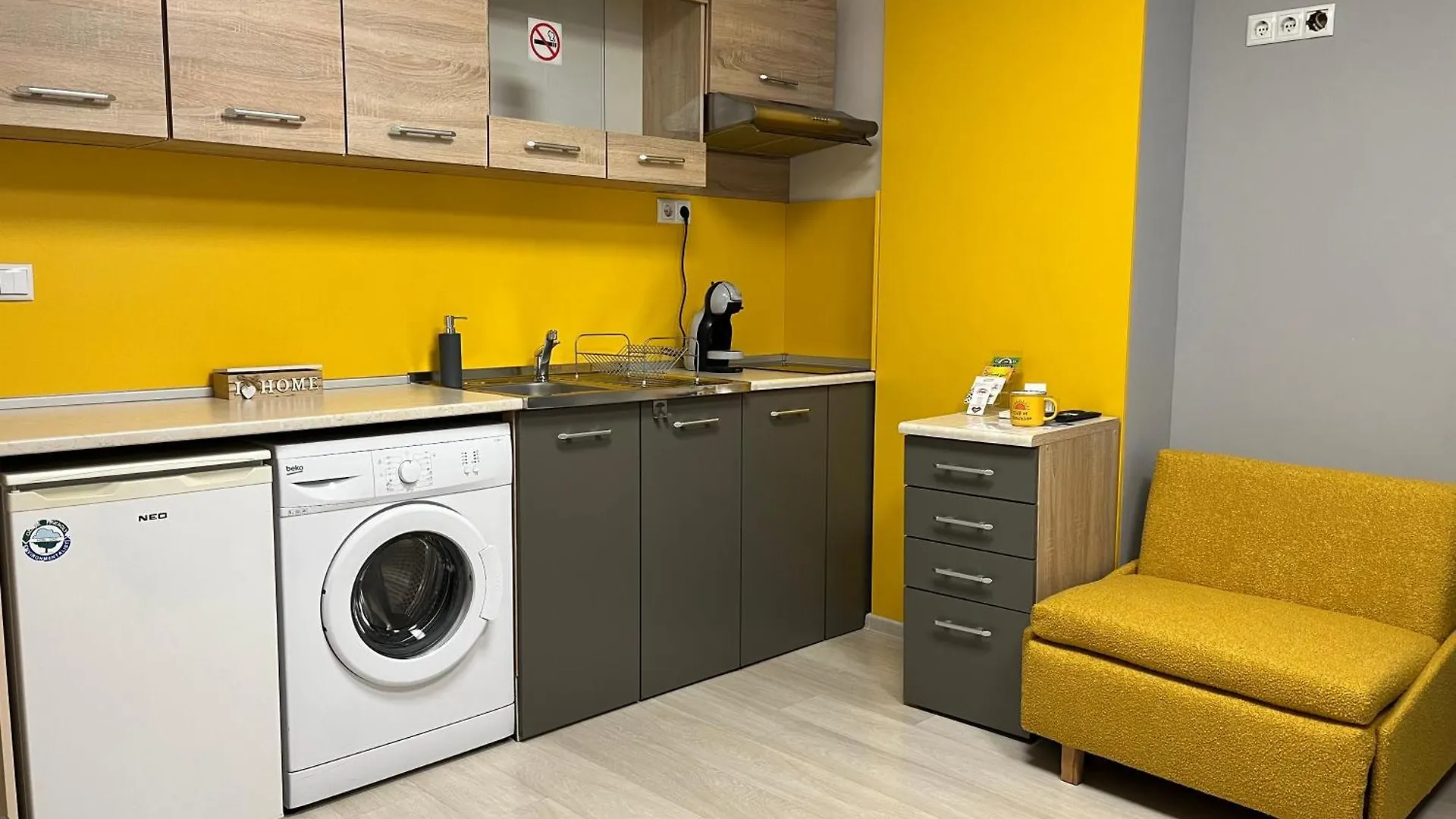 Tevi Apartments Warna