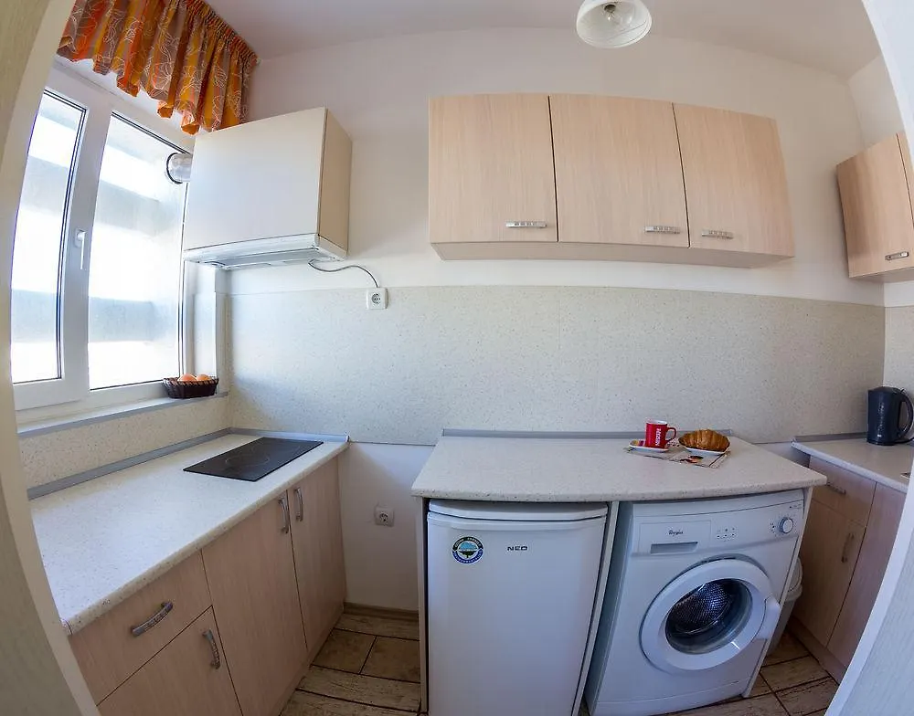 Tevi Apartments Warna