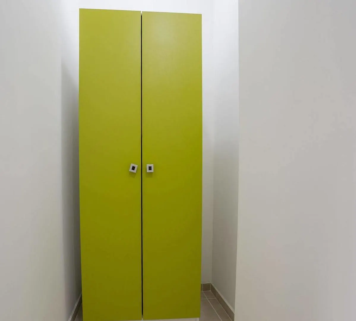 Tevi Apartments Warna